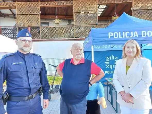 Olszyna: „Bezpieczna droga do szkoły” – praktyczna lekcja bezpieczeństwa dla uczniów